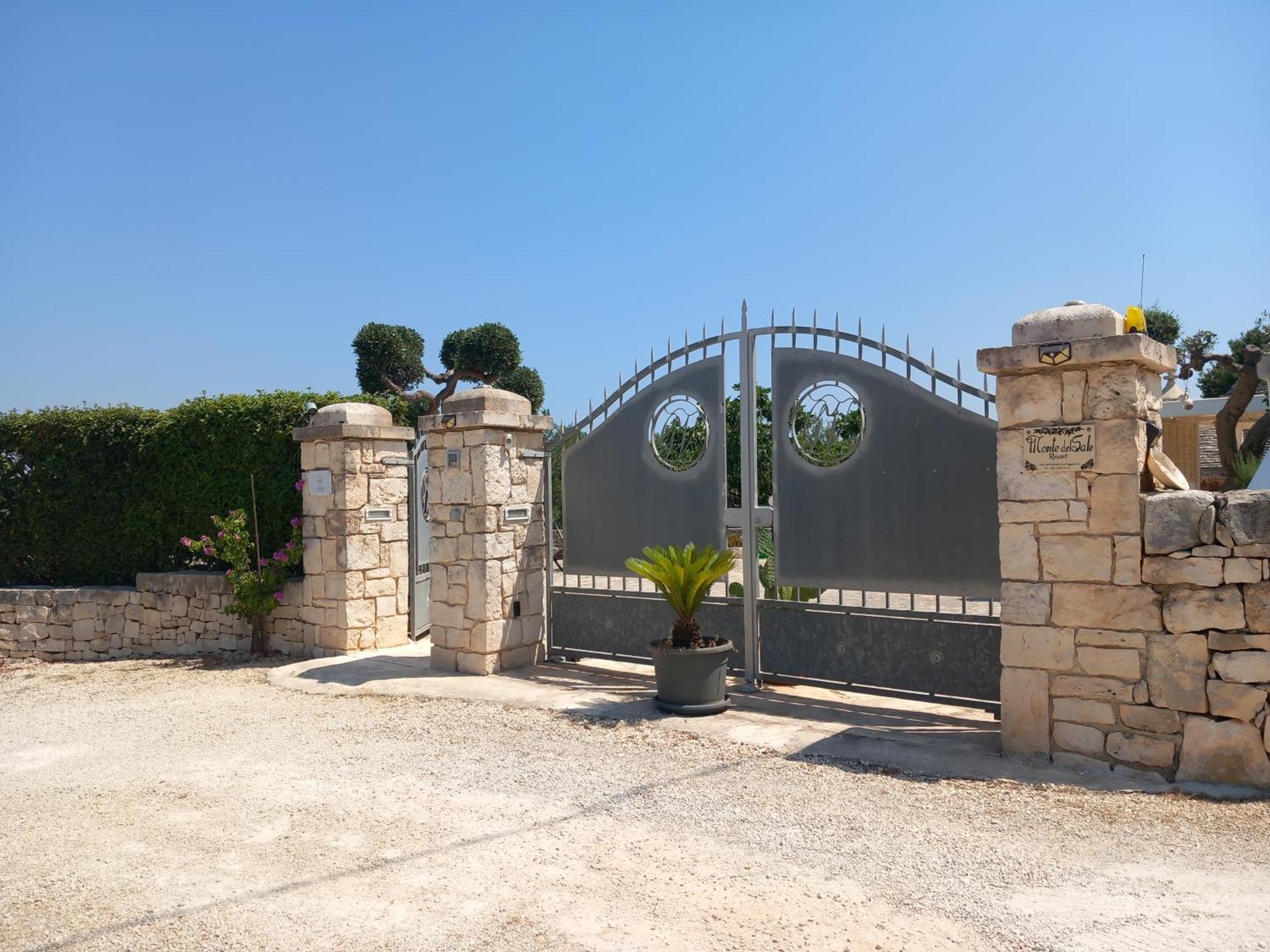 Trullo Monte Del Sale Guest House Алберобело Екстериор снимка