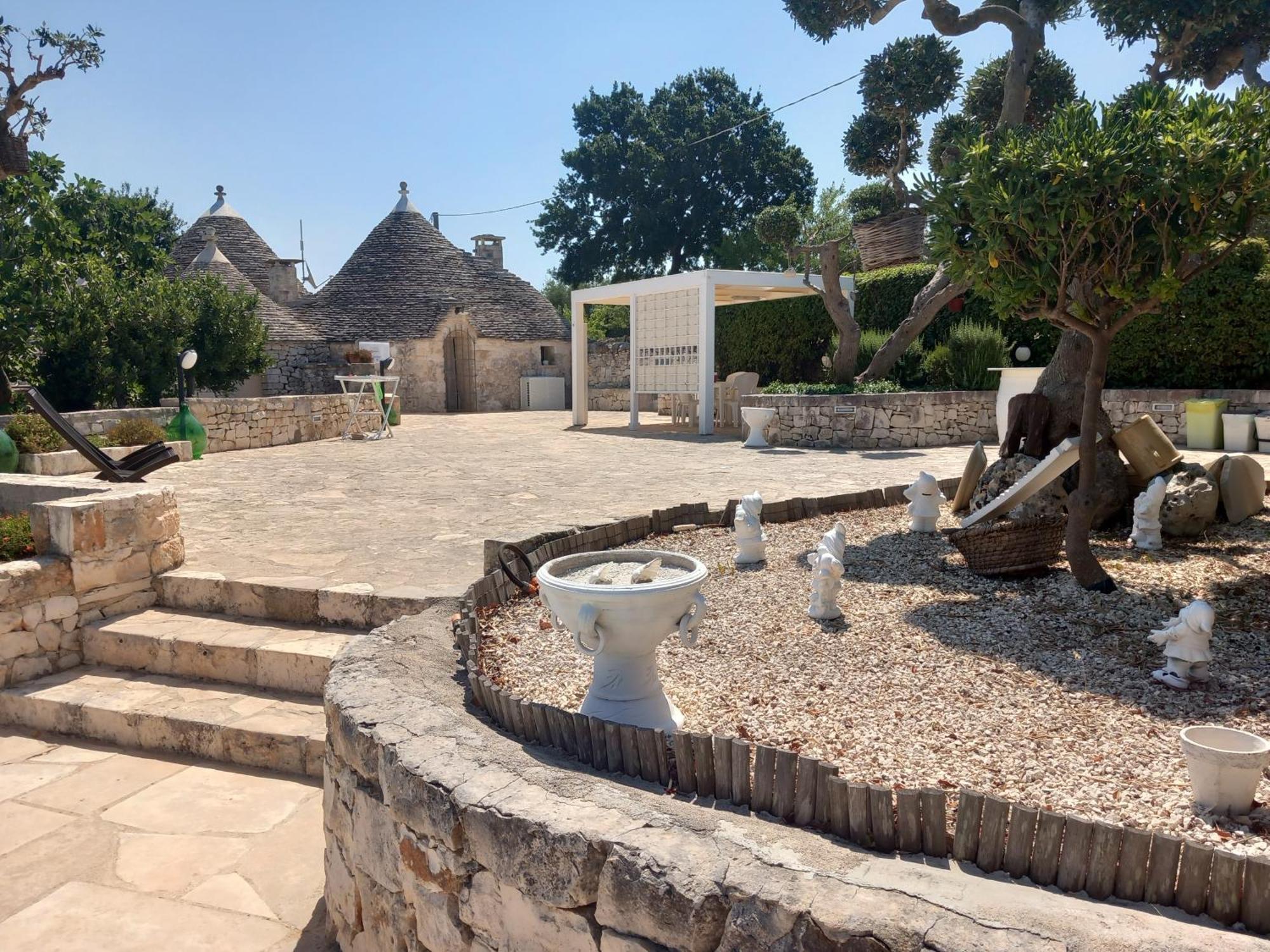 Trullo Monte Del Sale Guest House Алберобело Екстериор снимка