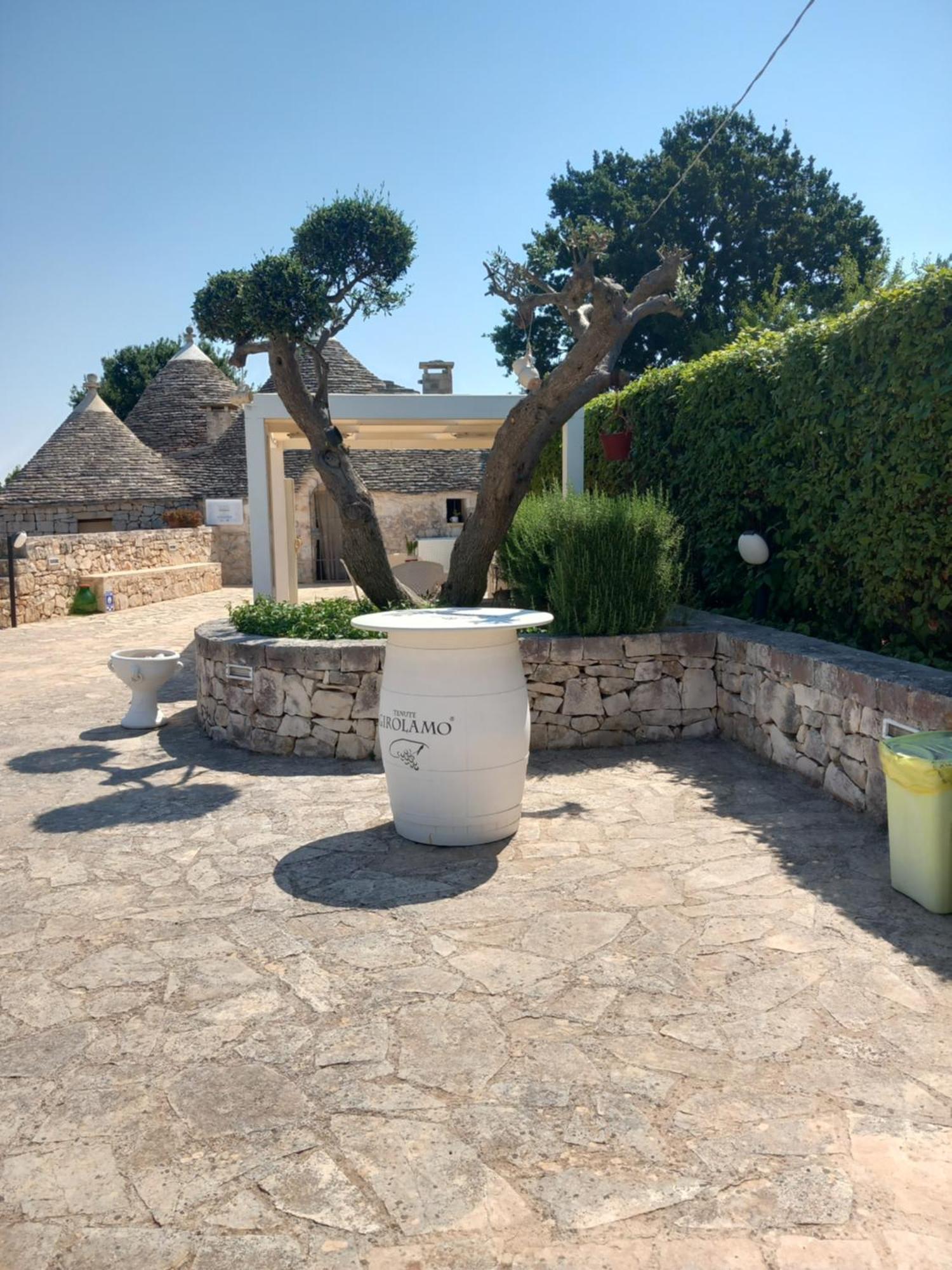 Trullo Monte Del Sale Guest House Алберобело Екстериор снимка