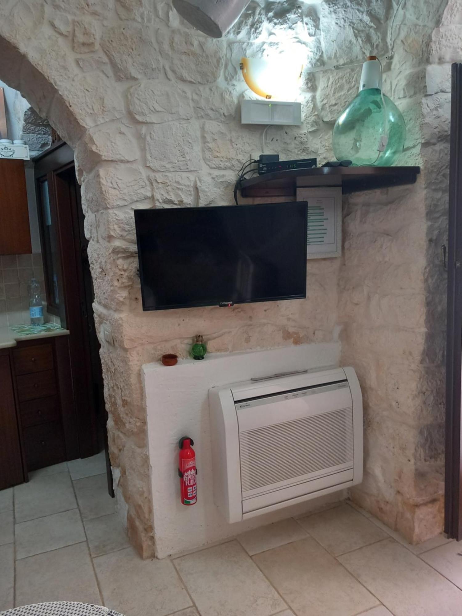 Trullo Monte Del Sale Guest House Алберобело Екстериор снимка