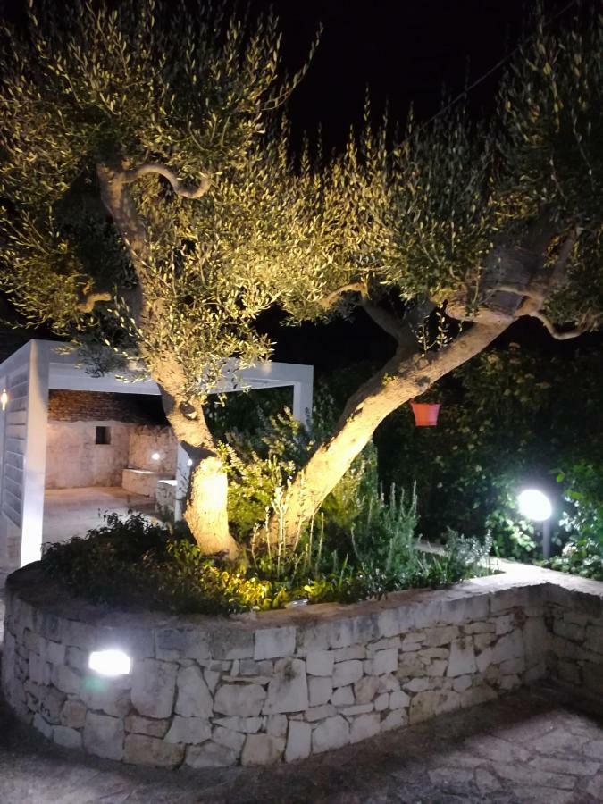 Trullo Monte Del Sale Guest House Алберобело Екстериор снимка