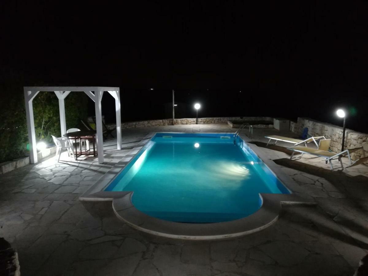Trullo Monte Del Sale Guest House Алберобело Екстериор снимка